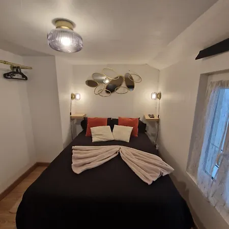 Le Petit Triplex Des Carmelites -coeur Historique Apartment