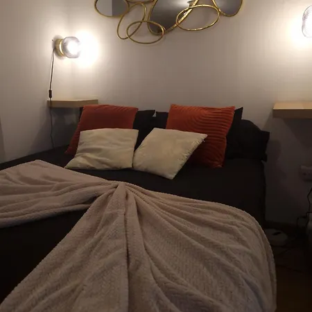 Le Petit Triplex Des Carmelites -coeur Historique Apartment