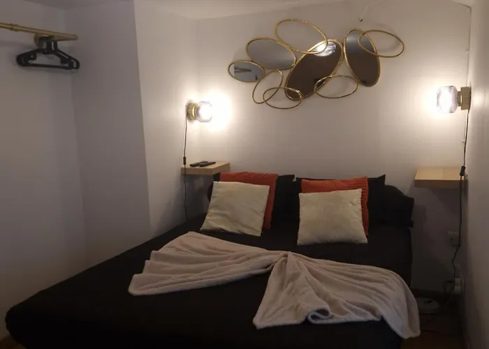 Le Petit Triplex Des Carmelites -coeur Historique